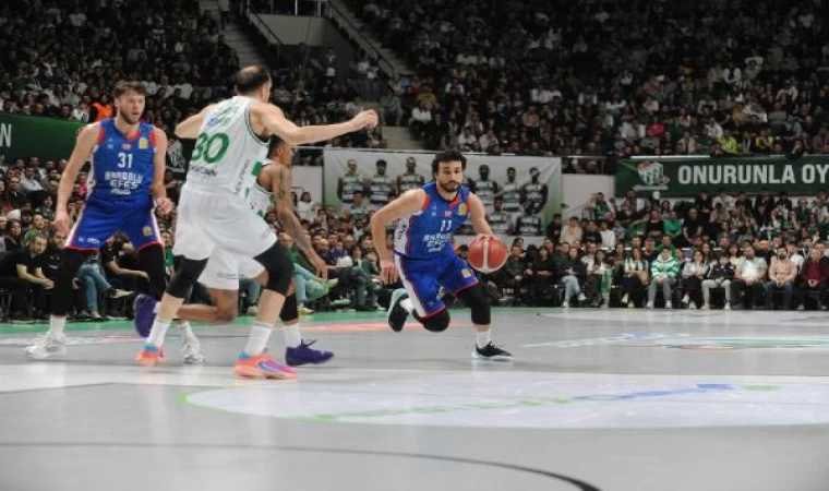 Bursaspor - Anadolu Efes: 73 - 83
