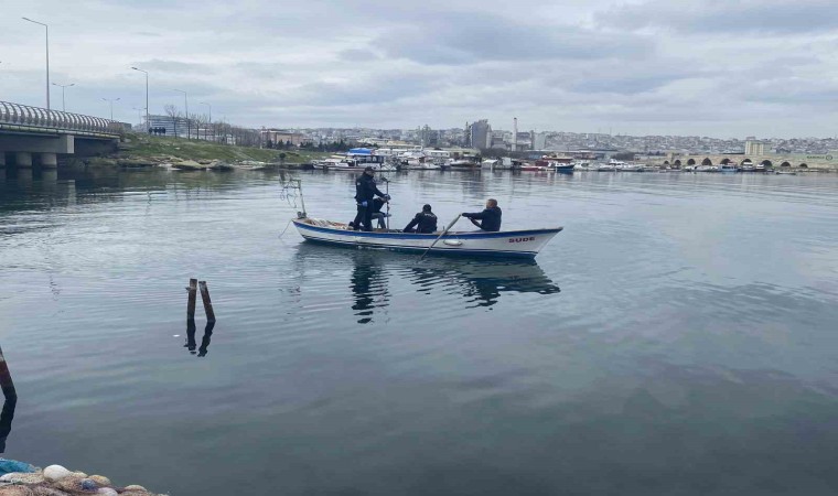 Büyükçekmece Gölünde erkek cesedi bulundu