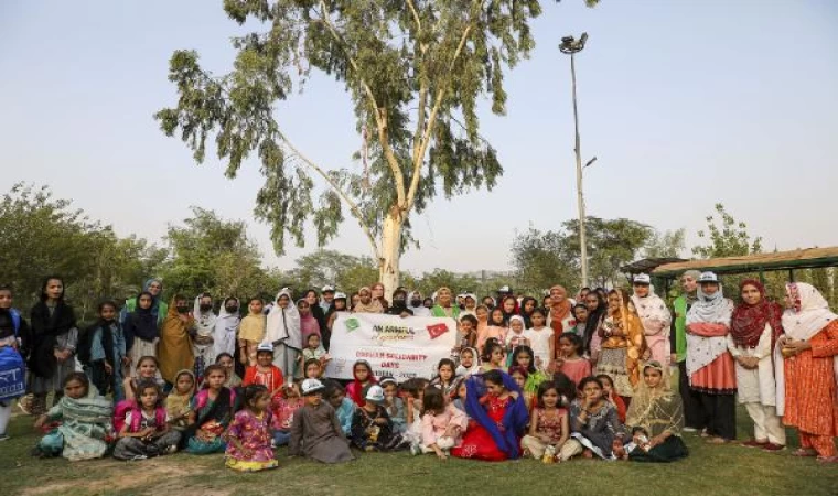 İHH: 2023’te yüz binlerce yetime destek olduk