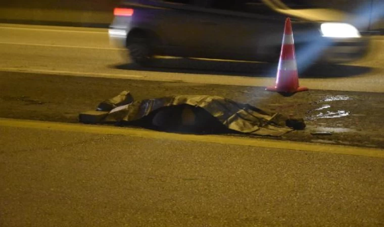 Otoyolda TIR’ın çarptığı kadın öldü