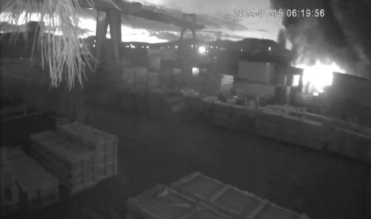 Sultanbeyli’de 3 işçinin hayatını kaybettiği konteyner yangının çıkış anı kamerada