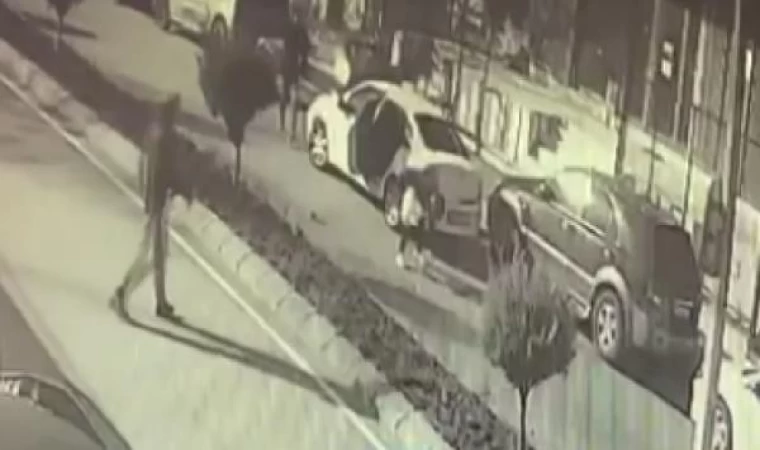 Ümraniye’de 500 bin liralık gasp kamerada