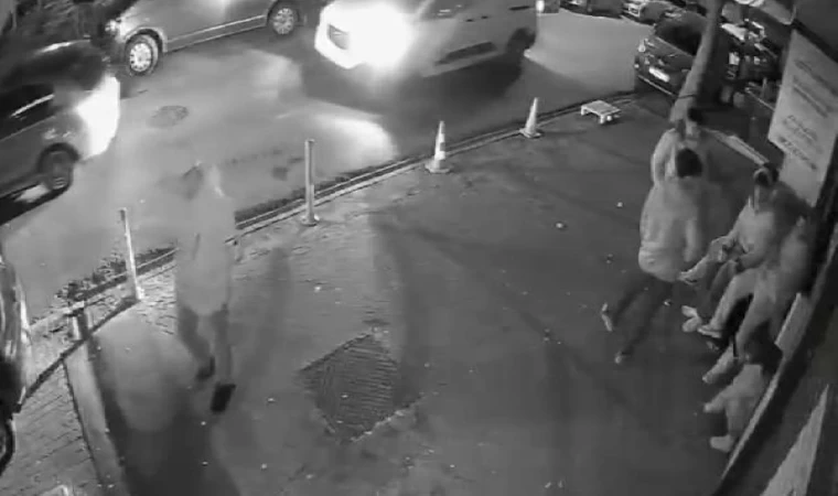 Ümraniye’de aracı tartıştığı kişilerin üzerine sürdü; olayın öncesine ait yeni görüntüler ortaya çıktı