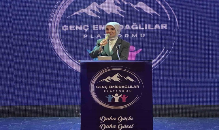 Bakan Göktaş, Eskişehirde Büyük Emirdağlılar Buluşmasına katıldı