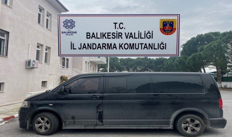 Balıkesirde 14 düzensiz göçmen yakalandı