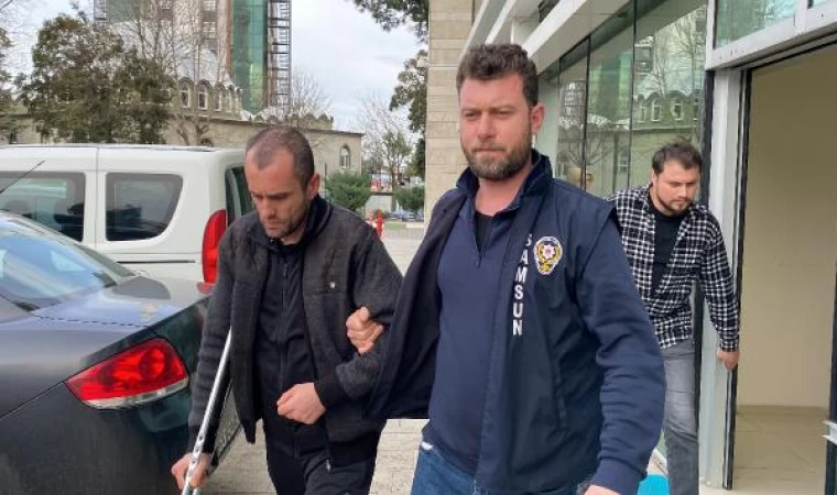 Kapısında 5 saat bekleyip husumetlisini, saklandığı evde tabancasını kurcalarken kendini vurdu