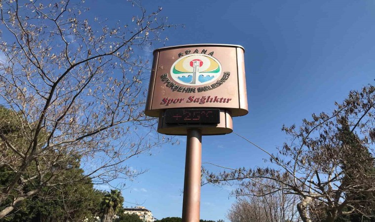 Adanada Mart ayında yaz havası