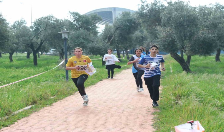 Aydında öğrenciler rotalarını takip etti