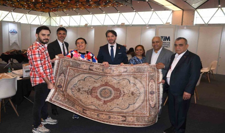 Gaziantepli Halıcılar Hindistanda ilgiyle karşılandı