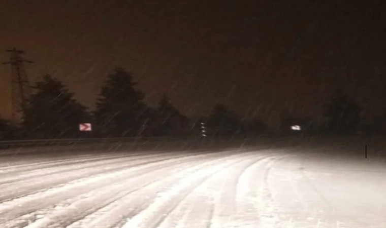 Kastamonunun yüksek kesimlerinde kar yağışı etkili oldu