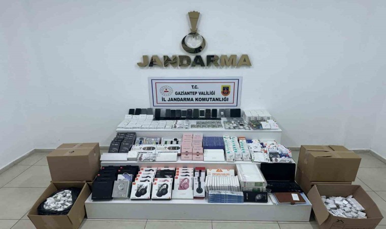 Gaziantepte organize kaçakçılık örgütüne operasyon: 4 gözaltı