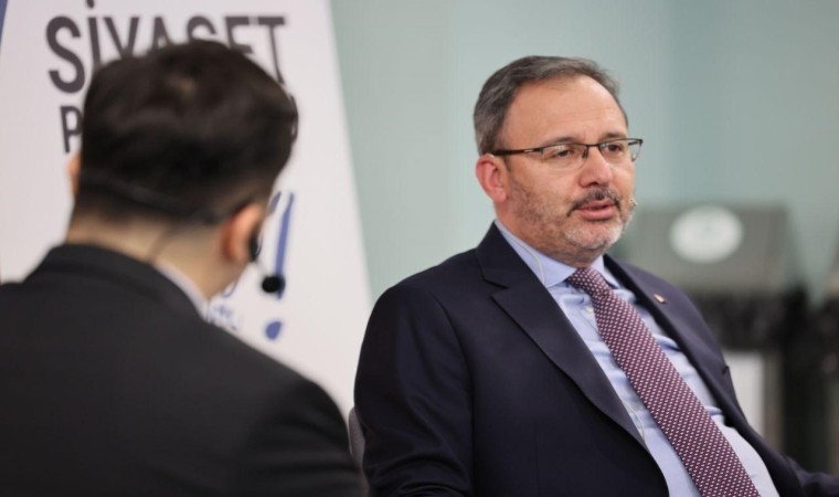 Kasapoğlu, gençlerin sorularını yanıtladı