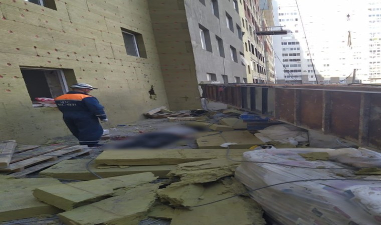 Rusyada inşaat iskelesi çöktü: 3 ölü