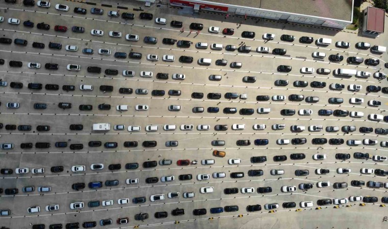 Kapıkule Sınır Kapısında gurbetçi yoğunluğu