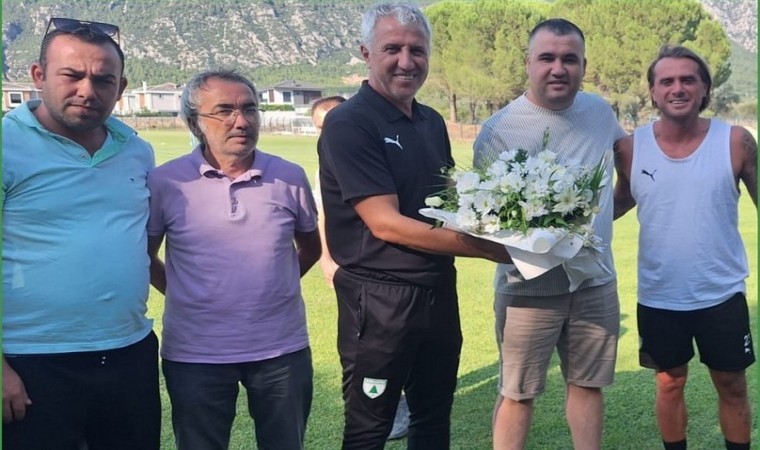 Muğlaspora sezon öncesi 48 Gençlik taraftarları destek verdi