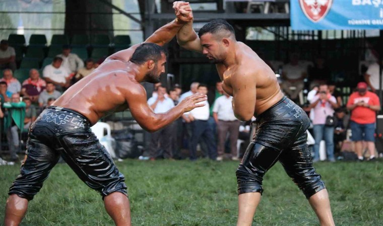 Geleneksel Yayla Seki Yağlı Güreşlerini Özkaya kazandı