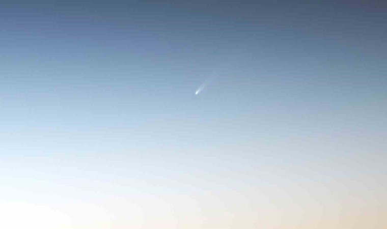 80 bin yılda bir görülen kuyruklu yıldızı gökyüzünde görüntülediler