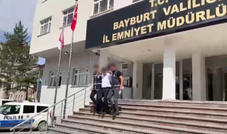 Araması olan şahıs Bayburtta yakalandı