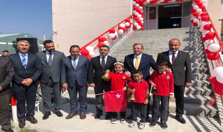 Karsta ilk ders zili çaldı