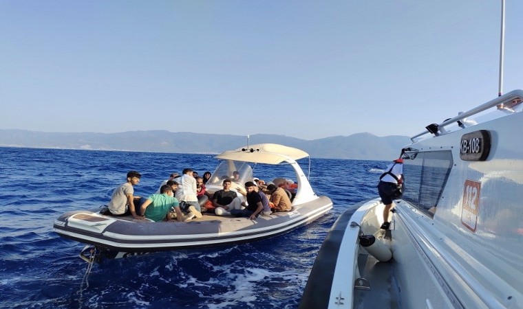 Kuşadasında 17 düzensiz göçmen yakalandı