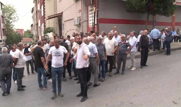 Sultanbeylide 1 TL için çıkan kavgada baba ve kızı öldürüldü