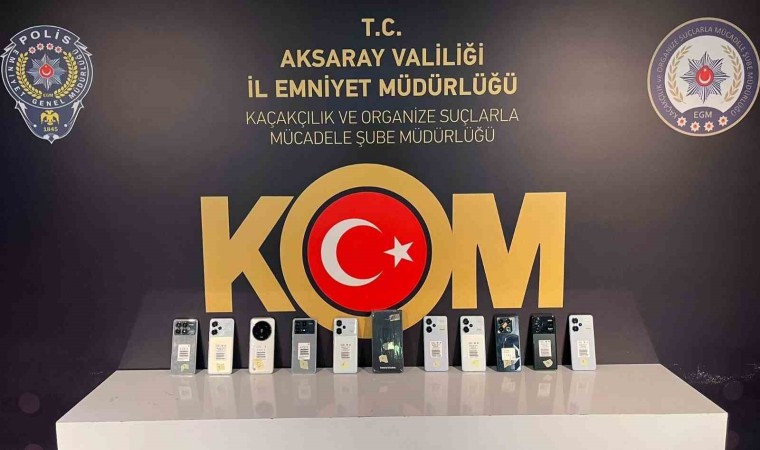 Aksarayda iş yerinde 11 adet kaçak cep telefonu ele geçirildi