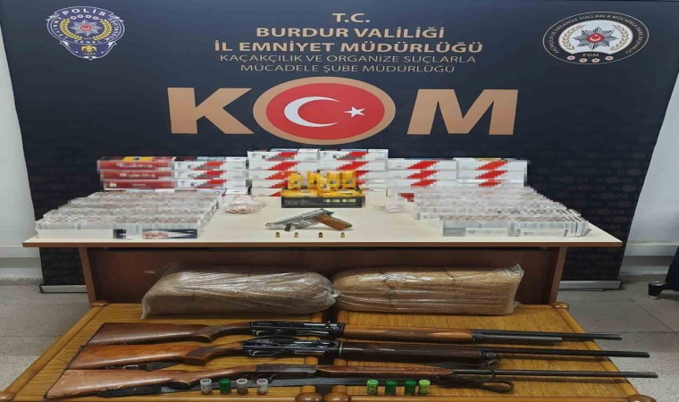 Burdurda çok sayıda kaçak sigara ve silah ele geçirildi