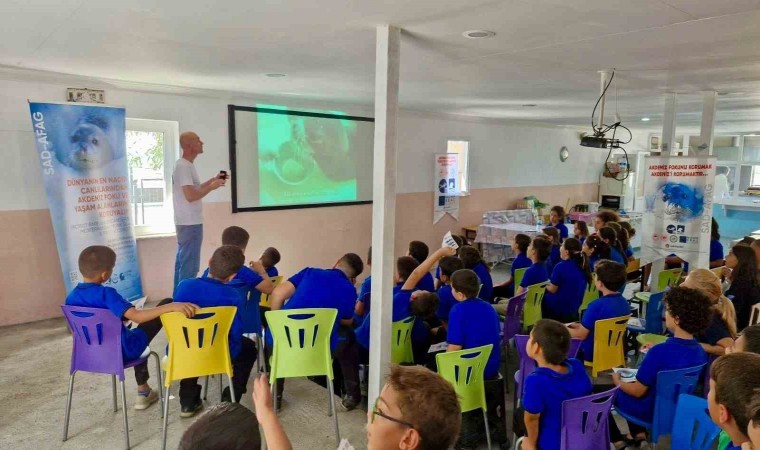 Köyceğizde öğrencilere Akdeniz Foku anlatıldı