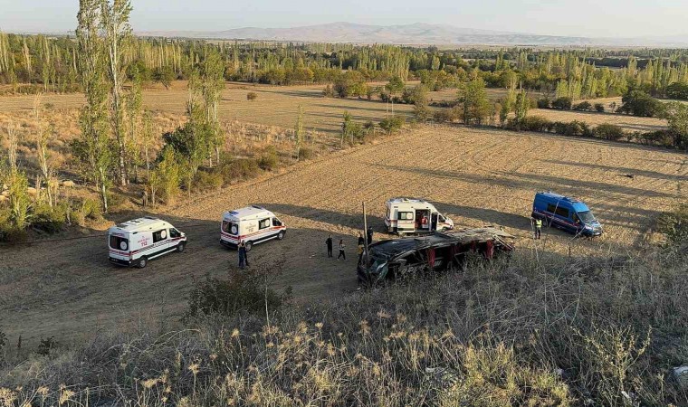 Otobüs kazasından acı haber geldi, yaralılardan biri hayatını kaybetti