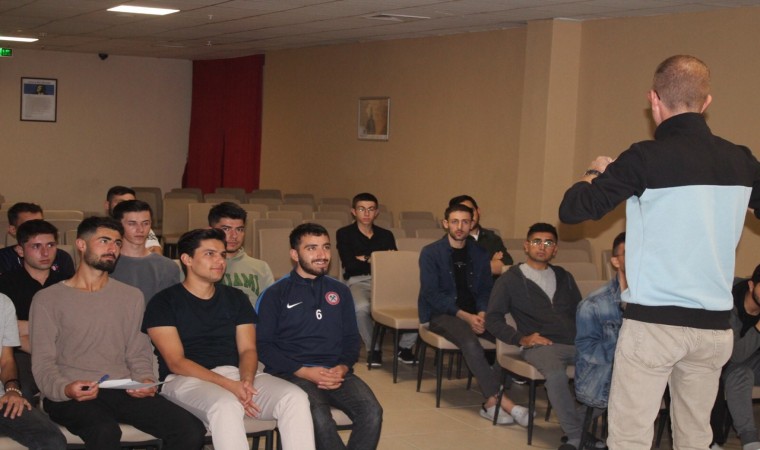 Piri Sami Yurdunda diksiyon ve etkili iletişim eğitimi başladı