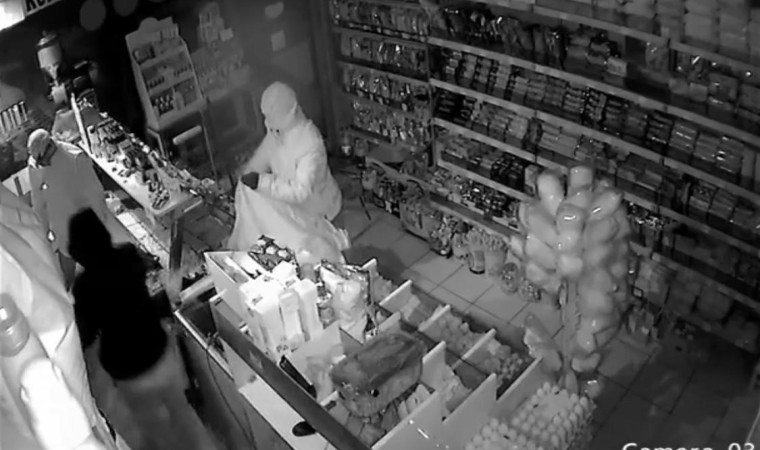 Batmanda market hırsızları güvenlik kameralarına takıldı