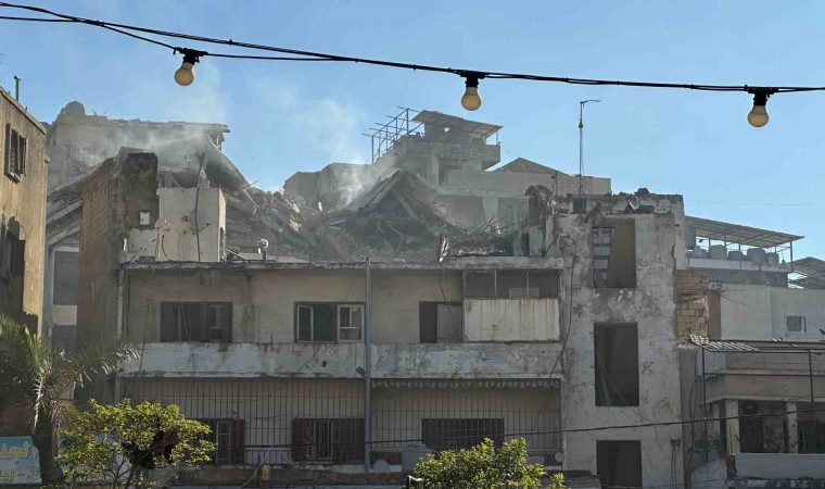 İsrail ordusu Beyrutun güneyini vurdu, bir bina yıkıldı