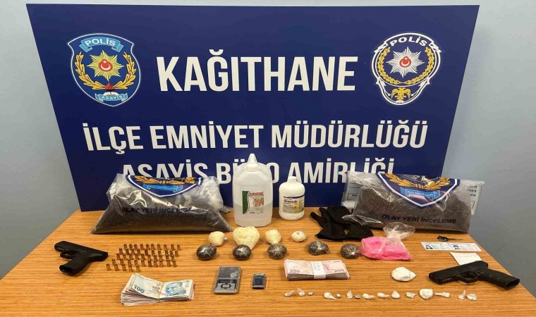 Kağıthanede uyuşturucu satıcılarına operasyon: 5 şüpheli yakalandı