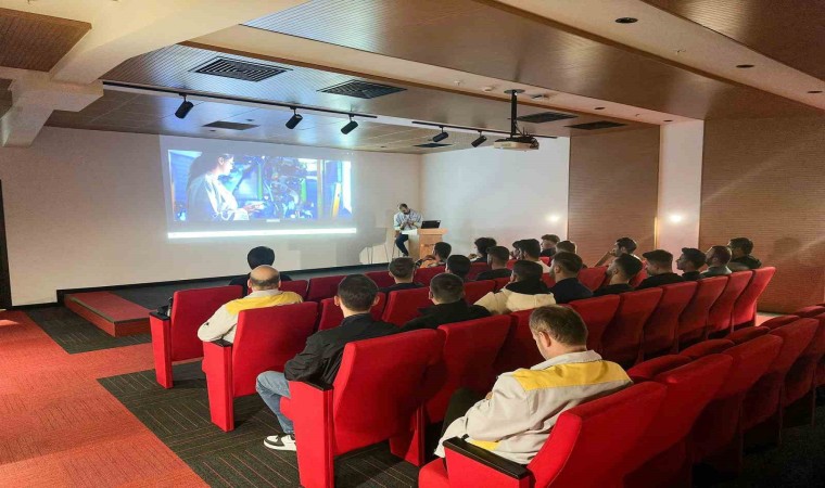 Otomotiv sektöründeki son teknolojileri incelediler