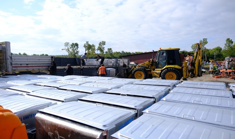 Termede hedef her mahalleye çöp konteyneri