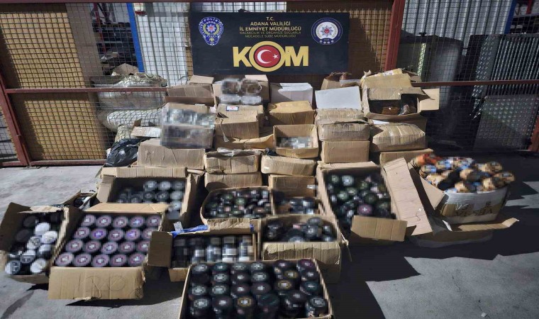 Adanada 2 ton 80 kilogram kaçak nargile tütünü ele geçirildi