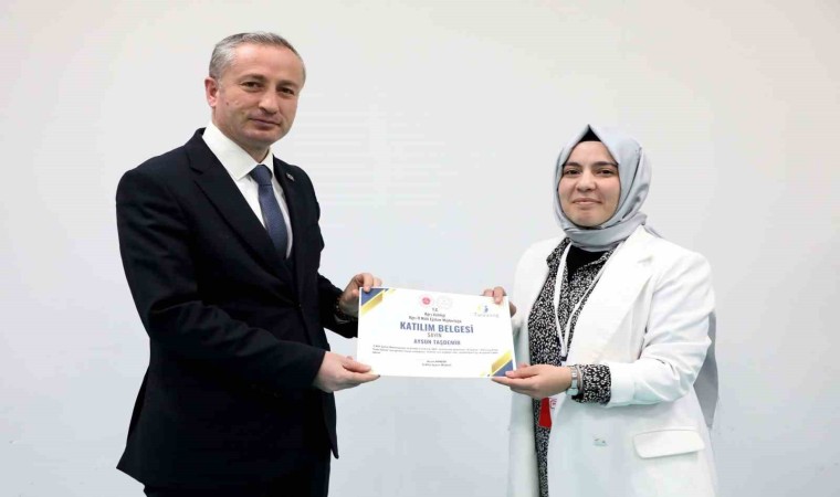 Ağrıda öğretmenlere eTwinning Eğitimi verildi