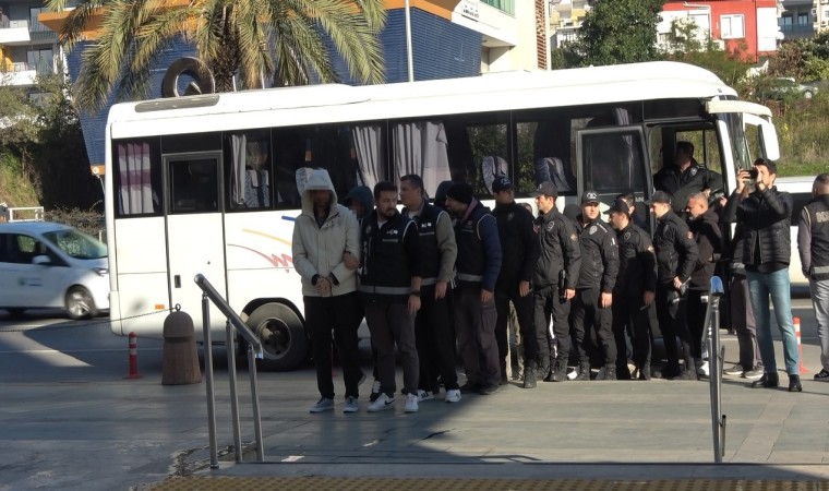 Alanyada yasa dışı bahis operasyonu: 13 gözaltı