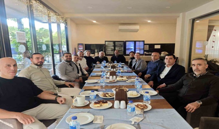 Alanyalı turizmcilerden petrol dolum tesisinin büyütülmesine tepki