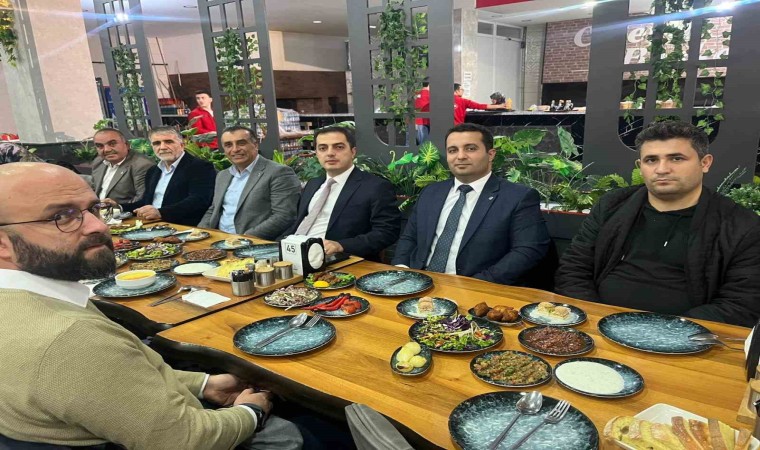 Altıntaş Kaymakamı Çelike veda yemeği