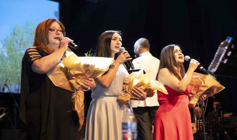 Anadolunun kültür zenginliğini Mersinli sanatseverlerle buluşturdular