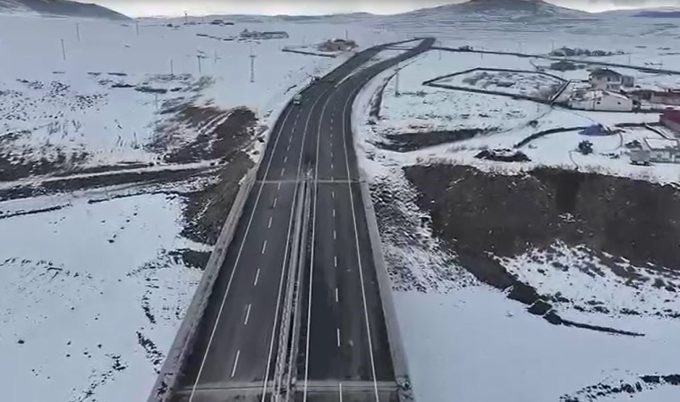 Ardahanda 276 metre uzunluğundaki Kura Viyadüğü trafiğe açıldı