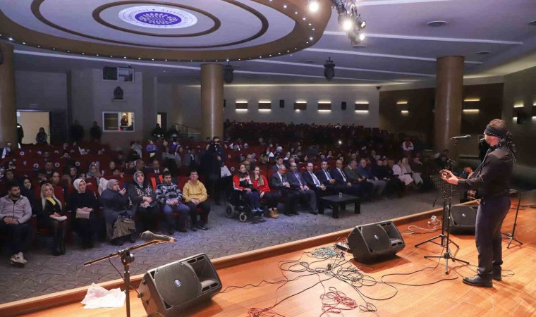 Atatürk Üniversitesinde engelliler günü farkındalık programı düzenlendi