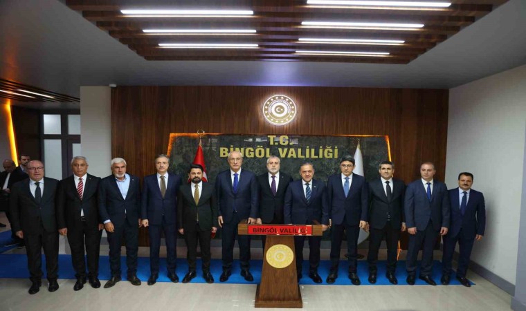 Bakan Işıkhan Bingölde