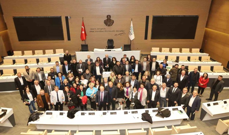 Başkan Şadi Özdemirden 64 mahalleye eşit hizmet sözü