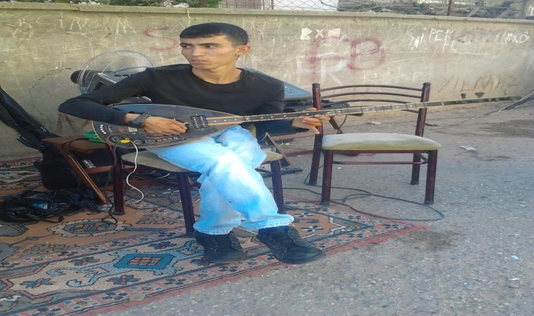 Batmanda üç gündür haber alınamayan davulcu evinde ölü bulundu