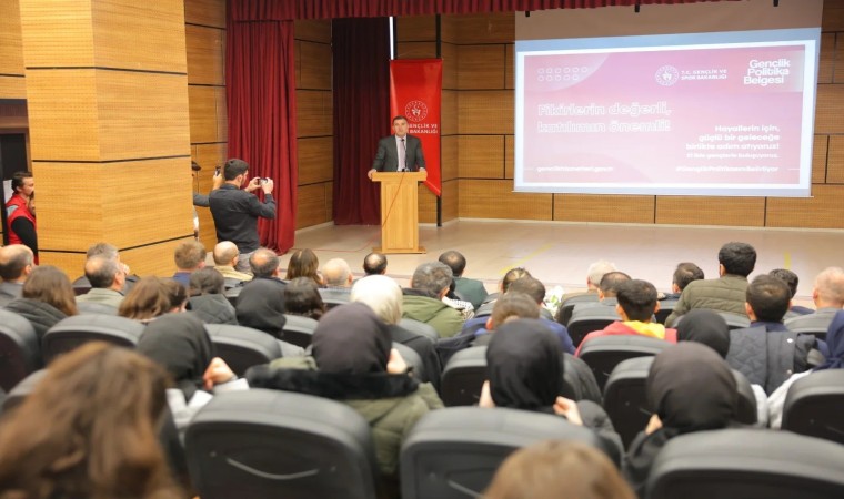 Bayburtta ‘Gençlik Politika Belgesi Vizyon Çalıştayı düzenlendi