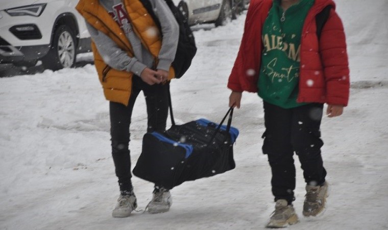 Bulanıkta okullar tatil