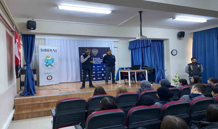 Bursa Emniyetinden okullarda siber güvenlik eğitimi
