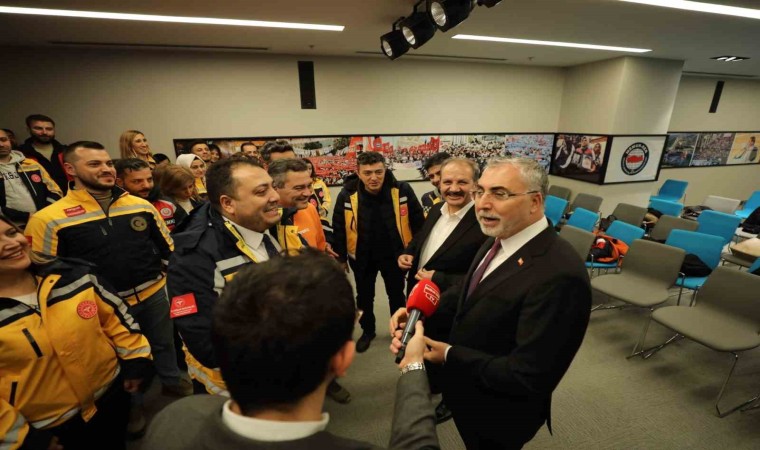 Çalışma Bakanı Işıkhan, Sağlık-Senin 112 çalışanları buluşmasına katıldı